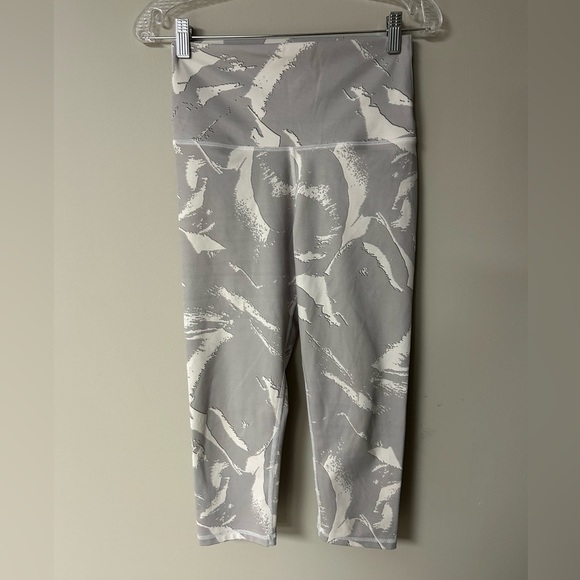 Lululemon Wunder Under HR Crop 21” FLux Leggings - Picture 1 of 3